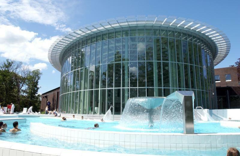 Aux Pieds Des Thermes Spa Luaran gambar